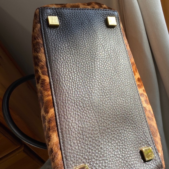 Michael Kors Cheetah Purse - Picture 3 of 6